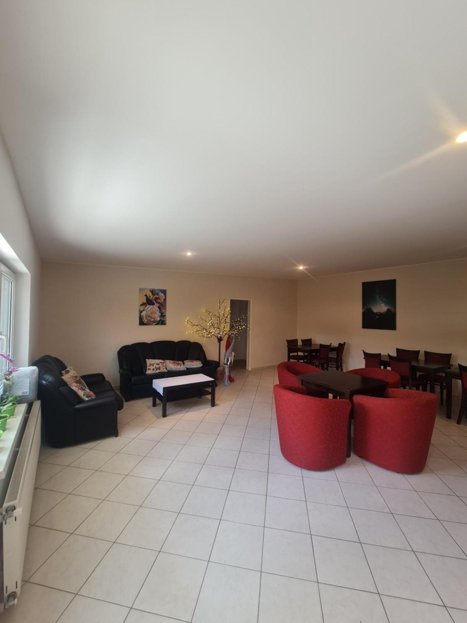 Cozy Room With Garden In บราติสลาวา ภายนอก รูปภาพ